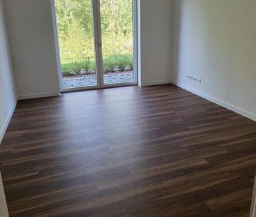 Stilvolles Wohnen im Neubau! Ruhig und grün, Terrasse, 2 Bäder, Fuß... - Photo 1