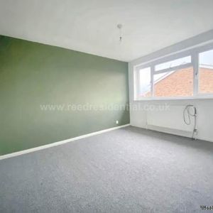 3 bedroom property to rent in Canvey Island - Photo 3