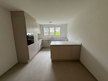 APPARTEMENT RECEMMENT RENOVE DE 4½ PIECES DANS UN PETIT LOCATIF - Foto 5