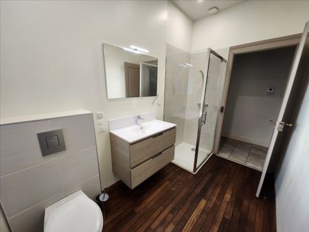 Location Appartement 5 pièces 98m² - Photo 5