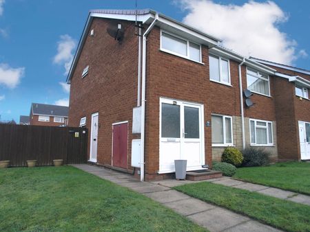 Keyes Drive, Kingswinford - Photo 2