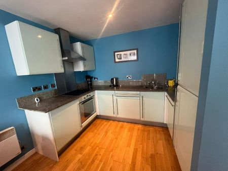 2 bedroom flat to rent - Photo 5