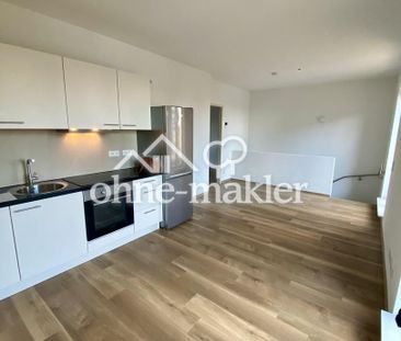 Lichtdurchflutetes unmöbliertes WG-Zimmer (16 qm) mit Balkon & Dusc... - Photo 2