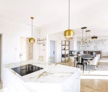 Maison à louer Tourrettes Sur Loup, Cote d'Azur, France7 000 EUR / ... - Photo 1