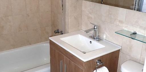 3 1/2 Laval, Duvernay Est, St-Vincent de Paul. Près du Pont A25. - Photo 2