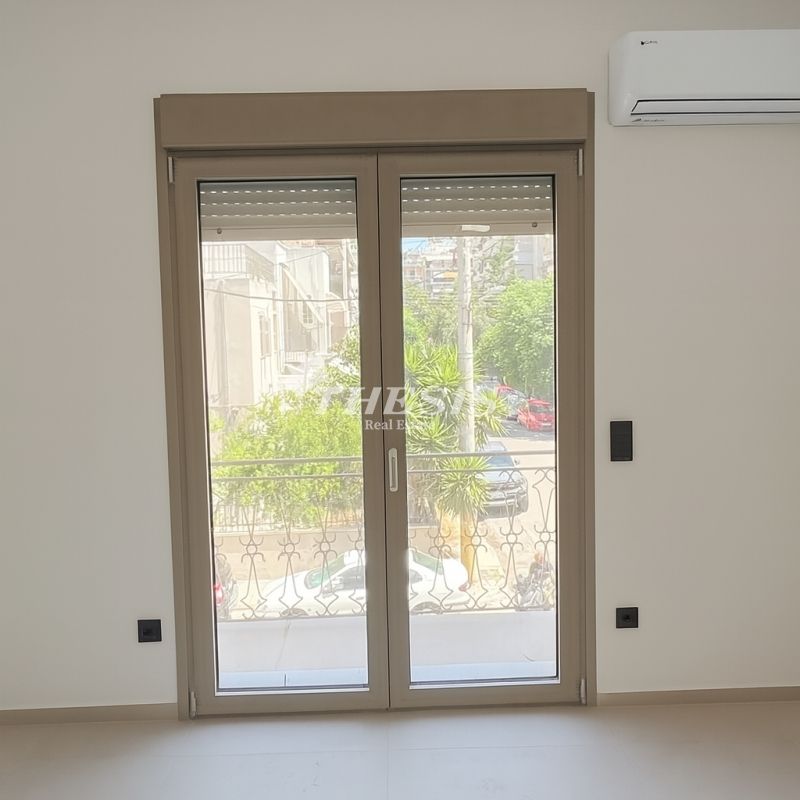 Ανακαινισμένο διαμέρισμα προς ενοικίαση στο Νέο Φάληρο - Photo 1