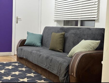 2 Bed Flat, London, SW19 - Photo 3