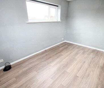 1 bedroom property to rent - Photo 2