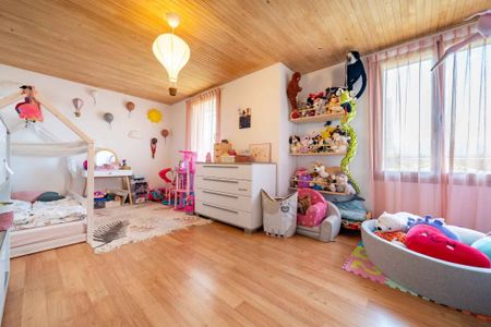 Charming semi-detached villa with 7 rooms - Photo 4