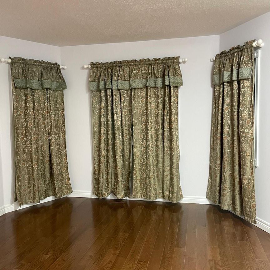 For Lease - 185 Jefferson Forest Drive, Richmond Hill, Ontario - Photo 1