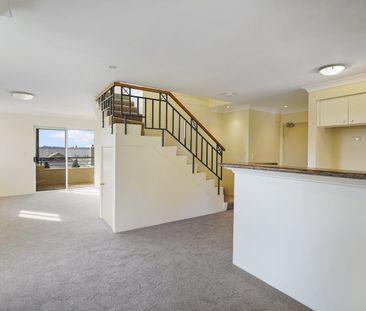 Top Floor Apartment - Photo 1