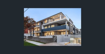 MODERN THREE BEDROOM UNIT - Photo 4