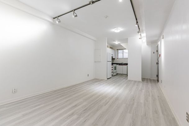 For Lease - 966 Queen Street Unit# 4, Toronto, Ontario - Photo 1