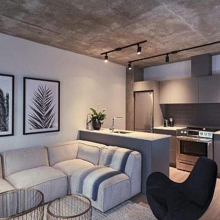 3 1//2 dans un projet locatif moderne à Place Gare Viger - Photo 3