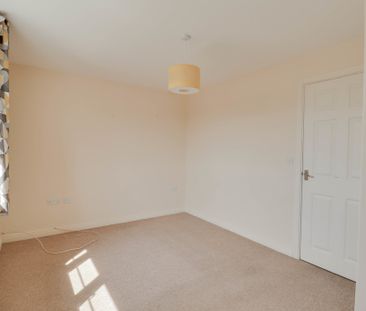 Outlands Drive, Hinckley - Photo 3