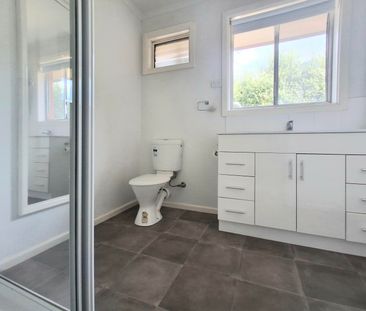 Prime Location: Delightful 1-Bedroom Retreat - Photo 6