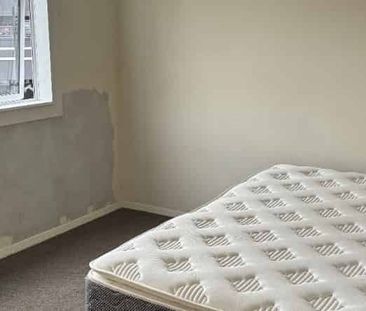 2 bedroom flat on Scotland Street Available Now!! - Photo 2