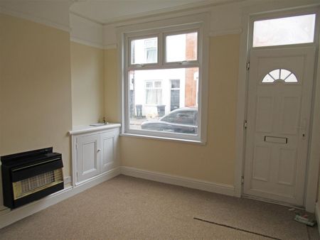 2 Bed House - Photo 5