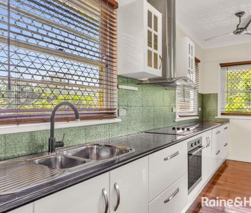 Spacious and Practical Home in East Lismore - Photo 6