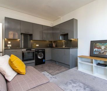 4 bedroom maisonette to rent - Photo 1