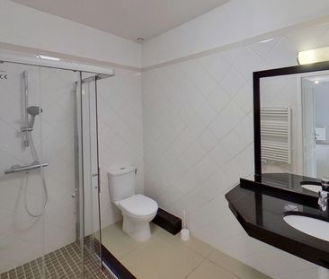Location Appartement 3 pièces 49m² - Photo 2