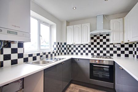 2 bedroom terraced house to rent - Photo 5