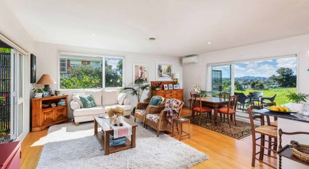 Rare 2 bedroom home with unique farm view. - Photo 3