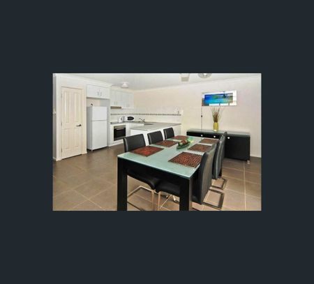 1/10 Bonogin Court, Redbank Plains, Qld 4301 - Photo 3