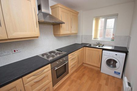 2 bedroom apartment to rent - Photo 4