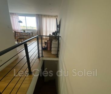 Location Appartement 4 pièces 72m² HYERES 83400 - Photo 4