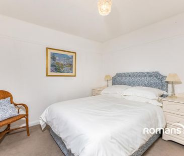 3 bedroom detached house to rent - Photo 3