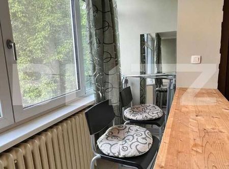 Apartament 4 camere, centrala proprie, mobilat si utilat, zona Centrala - Photo 2