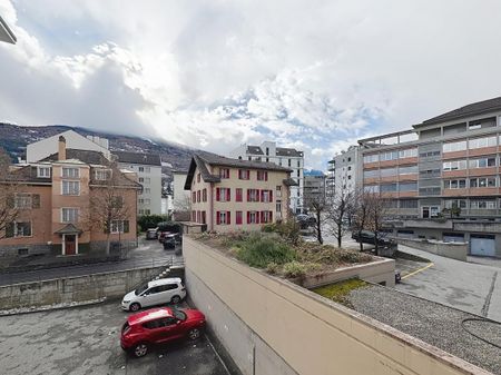 Sion, appartement de 3.5 pièces avec balcon et place de parc au centre-ville - Photo 4