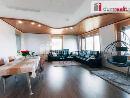 Pronájem bytu 2+1 92 m2 - Fotografie 4