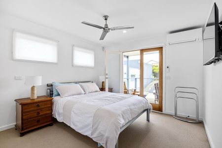 Furnished Family Home - Photo 2
