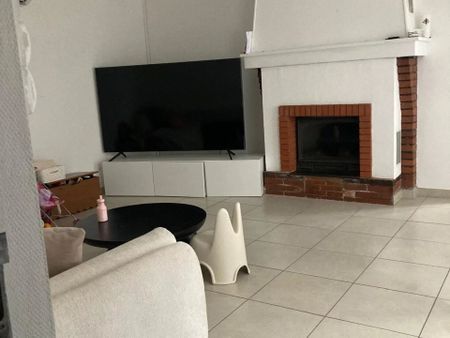 Location Maison 4 pièces 94 m2 à Revel - Photo 3