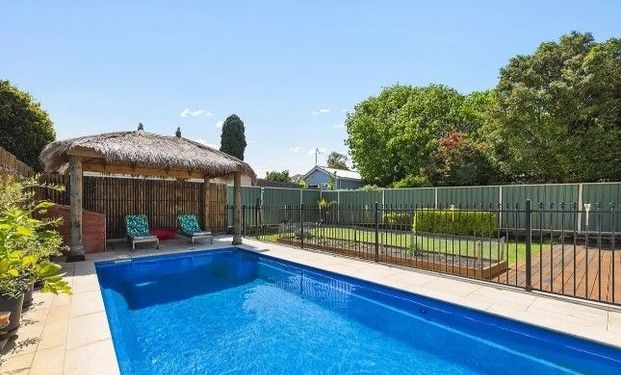 Family Entertainer Home with Pool and Garden Space - Photo 1