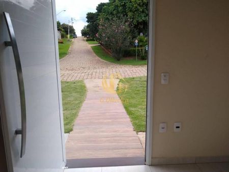 Venda Ou Locação Casa Em Condomínio, 3 Quartos, 1 Suíte, 4 Vagas, A/c 241 m² - A/t 840 m². - Photo 2