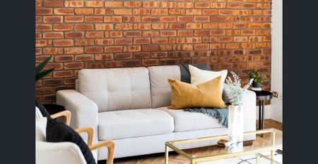 Open the Door to Grand Family Living in Prestigious St Peters - Photo 5