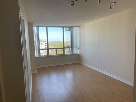 For Lease - 7 Bishop Avenue Unit# 1712, Toronto, Ontario - Photo 3