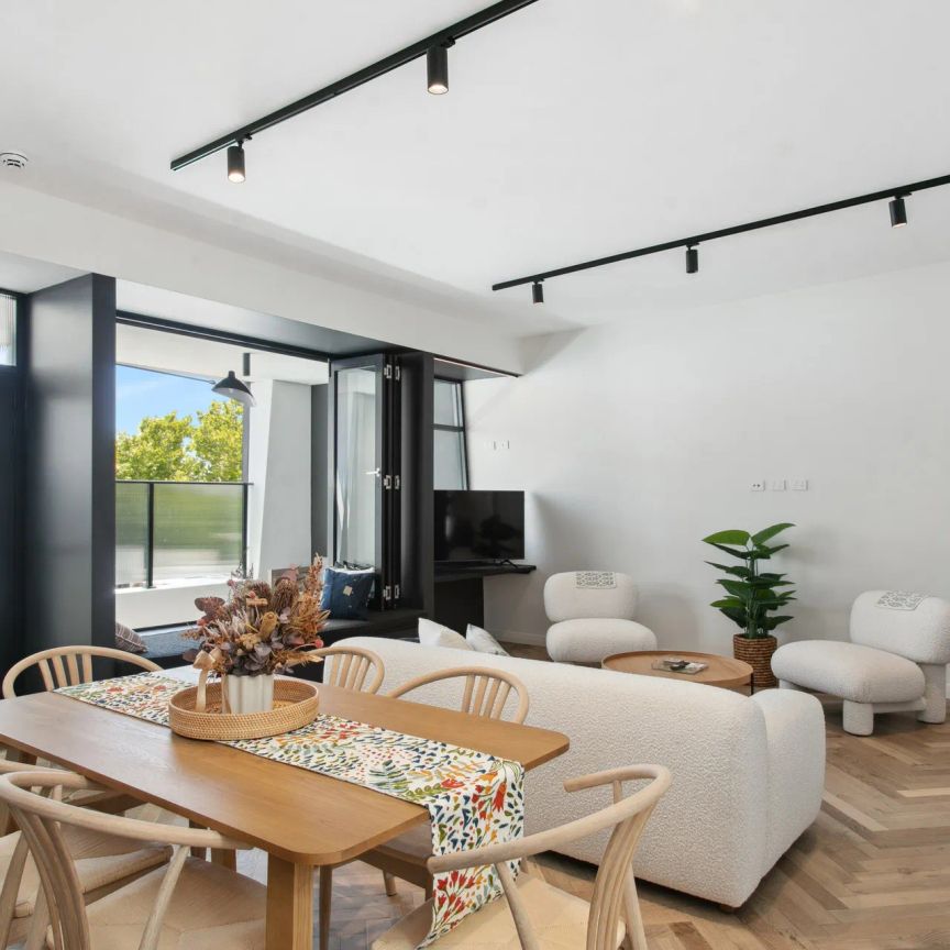 NOW AVAILABLE FOR 12 MONTH LEASE - Just Bring Your Suitcase! - Photo 1