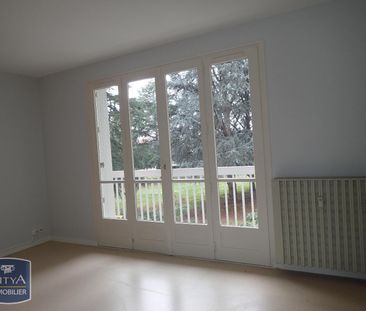 Location Appartement 1 pièce 33m² CHATEAUROUX 36000 - Photo 2