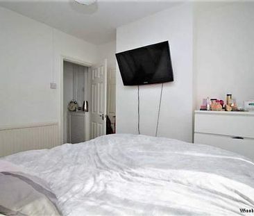 3 bedroom property to rent in Reading - Photo 5