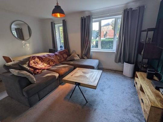 Bewbush 1 bedroom flat to rent - Photo 1