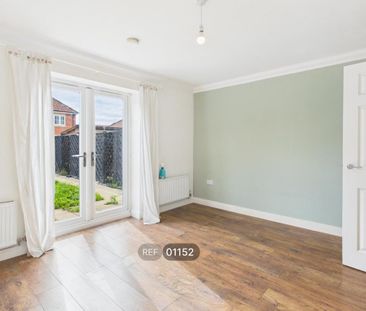 3 bedroom terraced house to rent - Photo 1