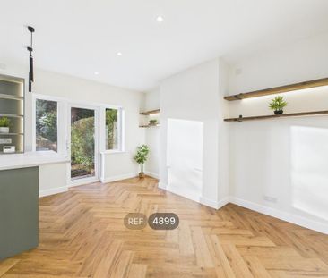 3 bedroom semi-detached house to rent - Photo 5