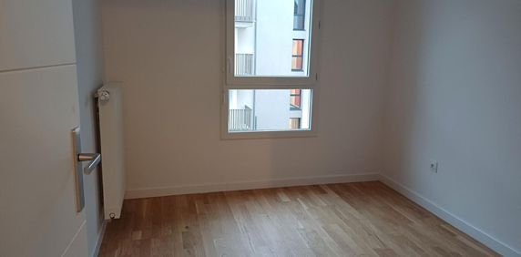 location Appartement T3 DE 59.48m² À CHESSY - Photo 2