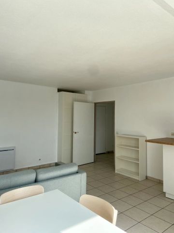 ALFORTVILLE - 2P MEUBLE AVEC BALCON - 43.85M² - Photo 2