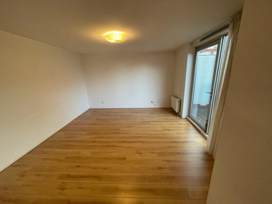 Te huur: Appartement St. Jacobstraat in Den Haag - Photo 1