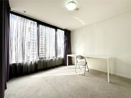1609/668 Bourke Street - Photo 4